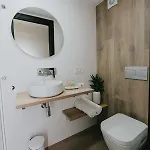 Burgosuites 公寓式酒店 3*