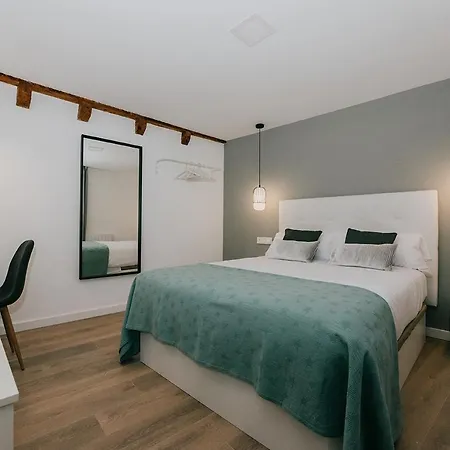 Burgosuites Aparthotel 3*