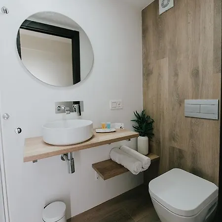 Burgosuites Lejlighedshotel 3*