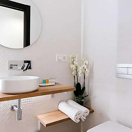 Aparthotel Burgosuites 3*