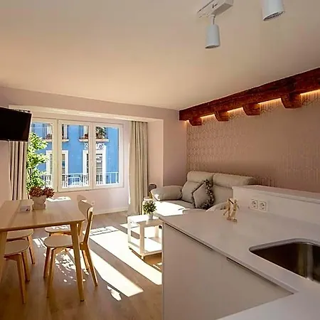 Aparthotel Burgosuites 3*
